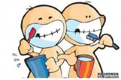正确刷牙可以防止牙龈萎缩