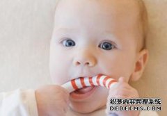 宝宝什么时候长牙齿？