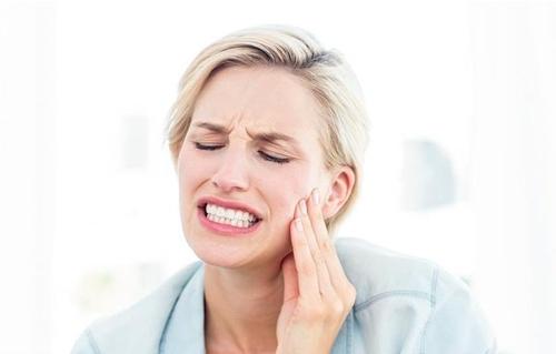 【福州】牙齿酸痛无力是怎么回事？